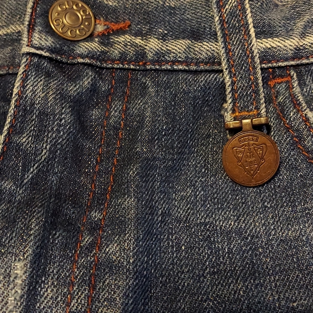 Super cool Gucci denim shorts, mid 90's, EPC!